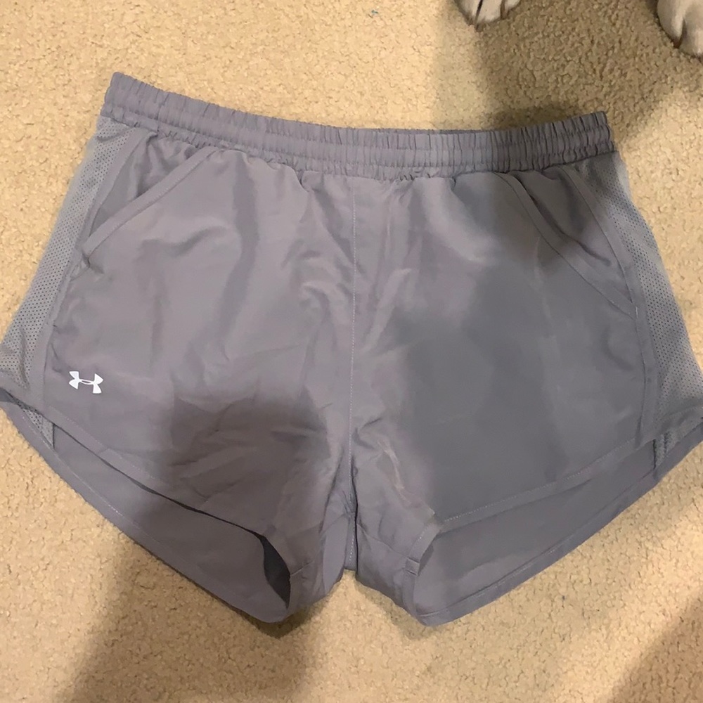 grey under armor athletic shorts